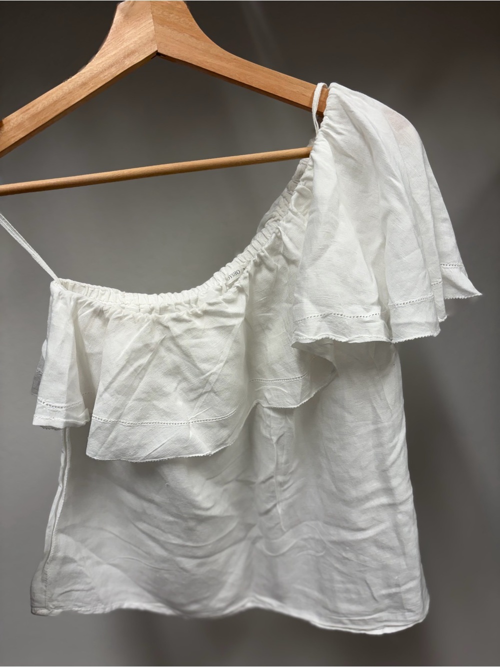 Women's One-Shoulder Ruffle Top - White